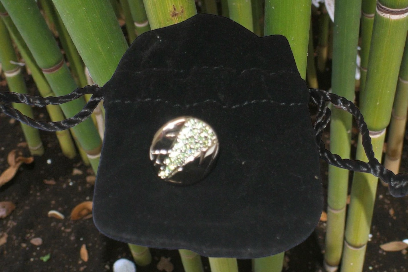 BAMBOO TAC PIN SWAROVSKI CRYSTAL