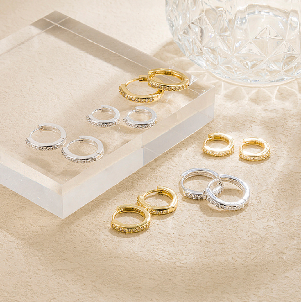Mimimarche - E172 paved dainty huggie hoop earrings