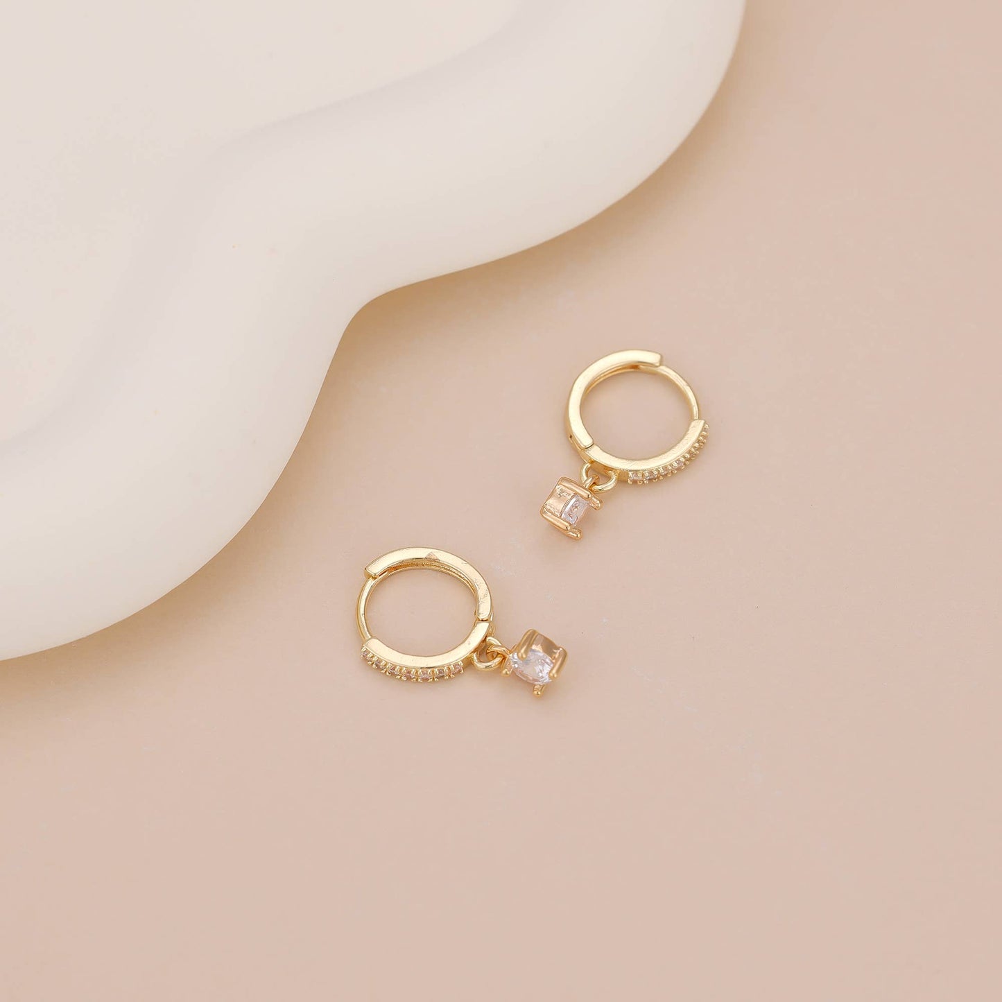 Mimimarche - E156 gold huggie hoop earring, dangle earring, hoop earring